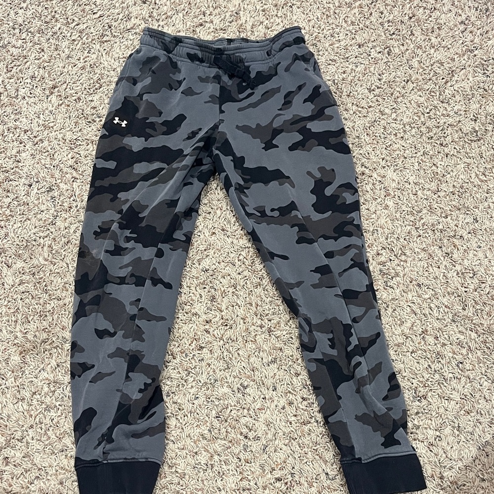 Under Armour Kids Camo Sweatpants - Black and Gray